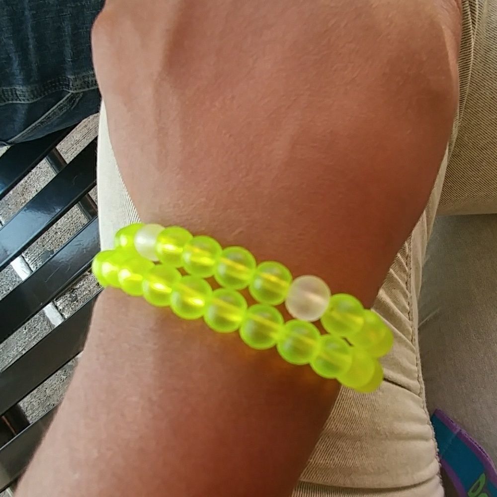 Handmade beaded bracelets - Picture 2 of 2
